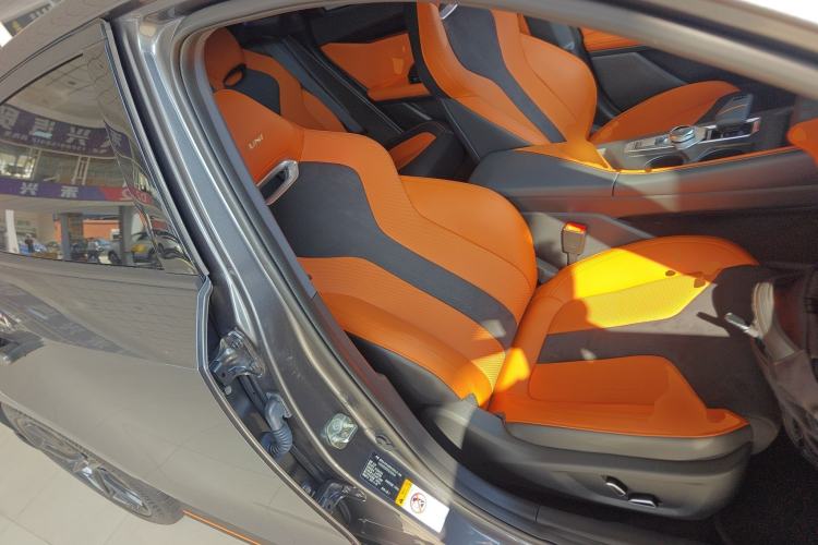 Used Changan UNI-V 2023 2.0T Leading-Speed Edition
