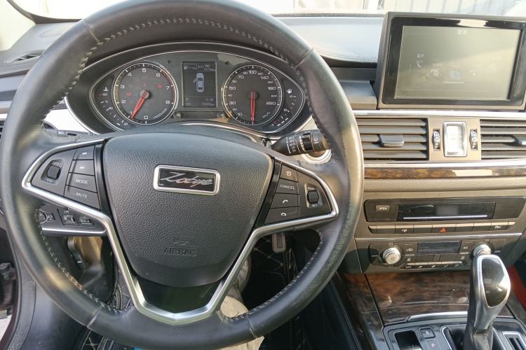 Used Zotye Z700 2016 1.8T DCT Luxury Model
