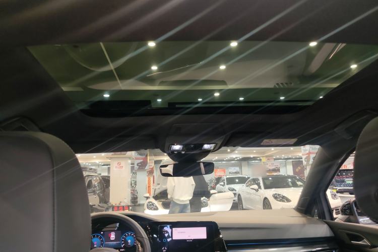 Used Volkswagen Golf 2024 280TSI DSG R-Line 50th Anniversary Edition Headliner