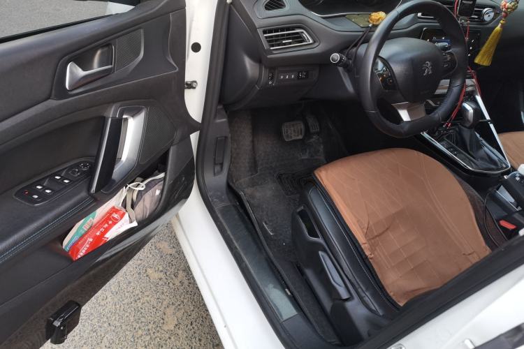 Used Peugeot 308 2016 1.6L Automatic Luxury Edition