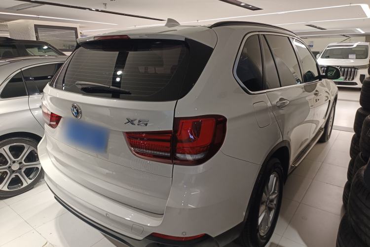 Used BMW X5 2015 xDrive28i
