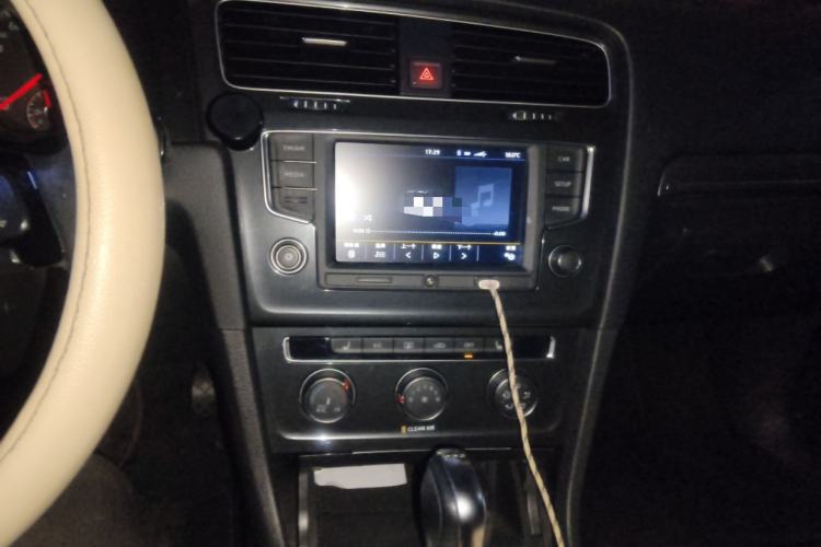 Used Volkswagen Golf 2017 230TSI Automatic Luxury Million-Vehicle Commemorative Edition