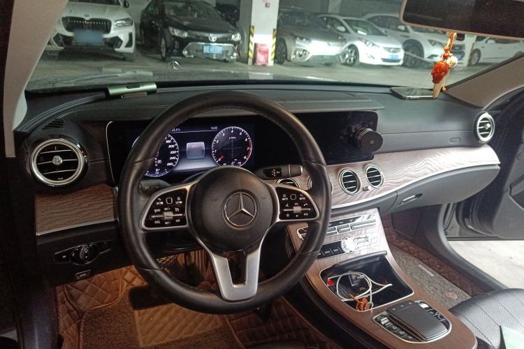 Used Mercedes-Benz E-Class 2019 E 260 L 4MATIC
