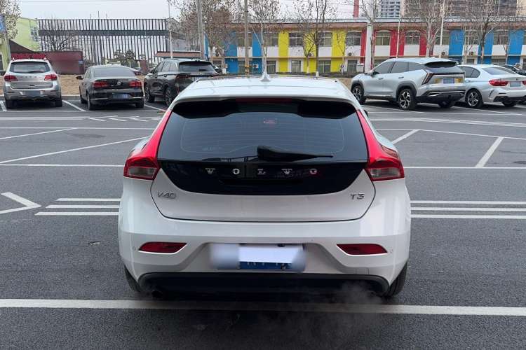 Used Volvo V40 2018 T3 Zhiyi Edition