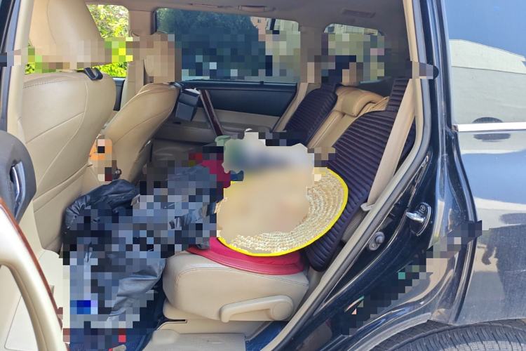 Used Toyota Highlander 2011 2.7L Two-Wheel Drive 7-Seater Luxury Edition
