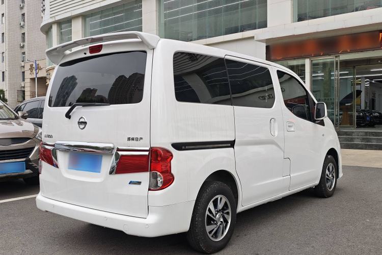 Used Nissan NV200 2018 1.6L CVT Luxury Model
