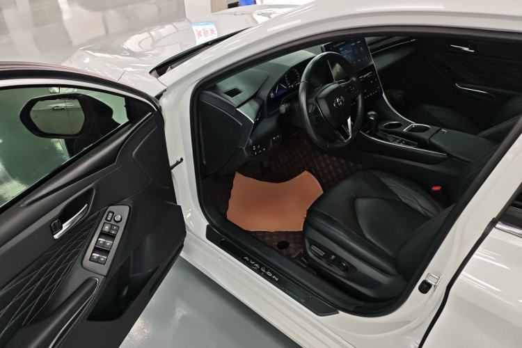 Used Toyota Avalon 2023 Dual-Motor 2.5L XLE Prestige Edition