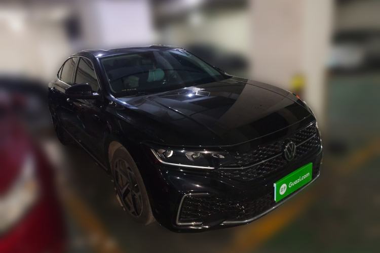 Used Volkswagen Passat 2024 380TSI Starry Dragon Edition