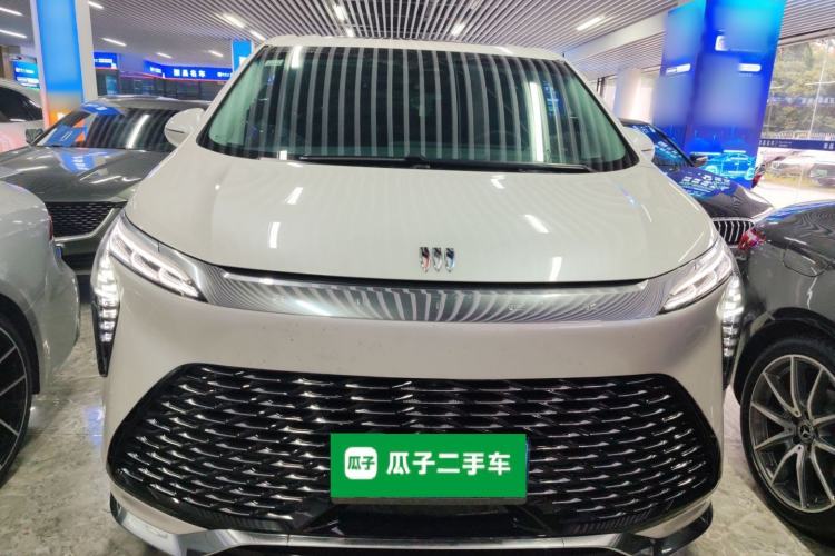 Used Buick Century 2023 2.0T Seven-Seater Yinshi Edition
