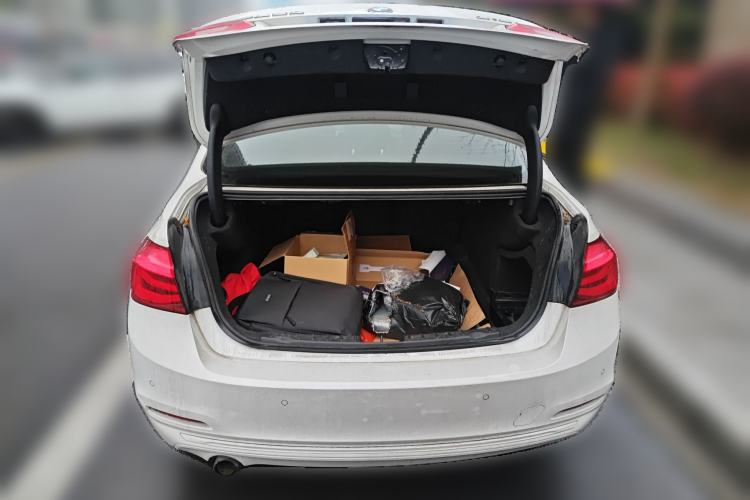 Used BMW 3 Series 2017 318i Fashion Model