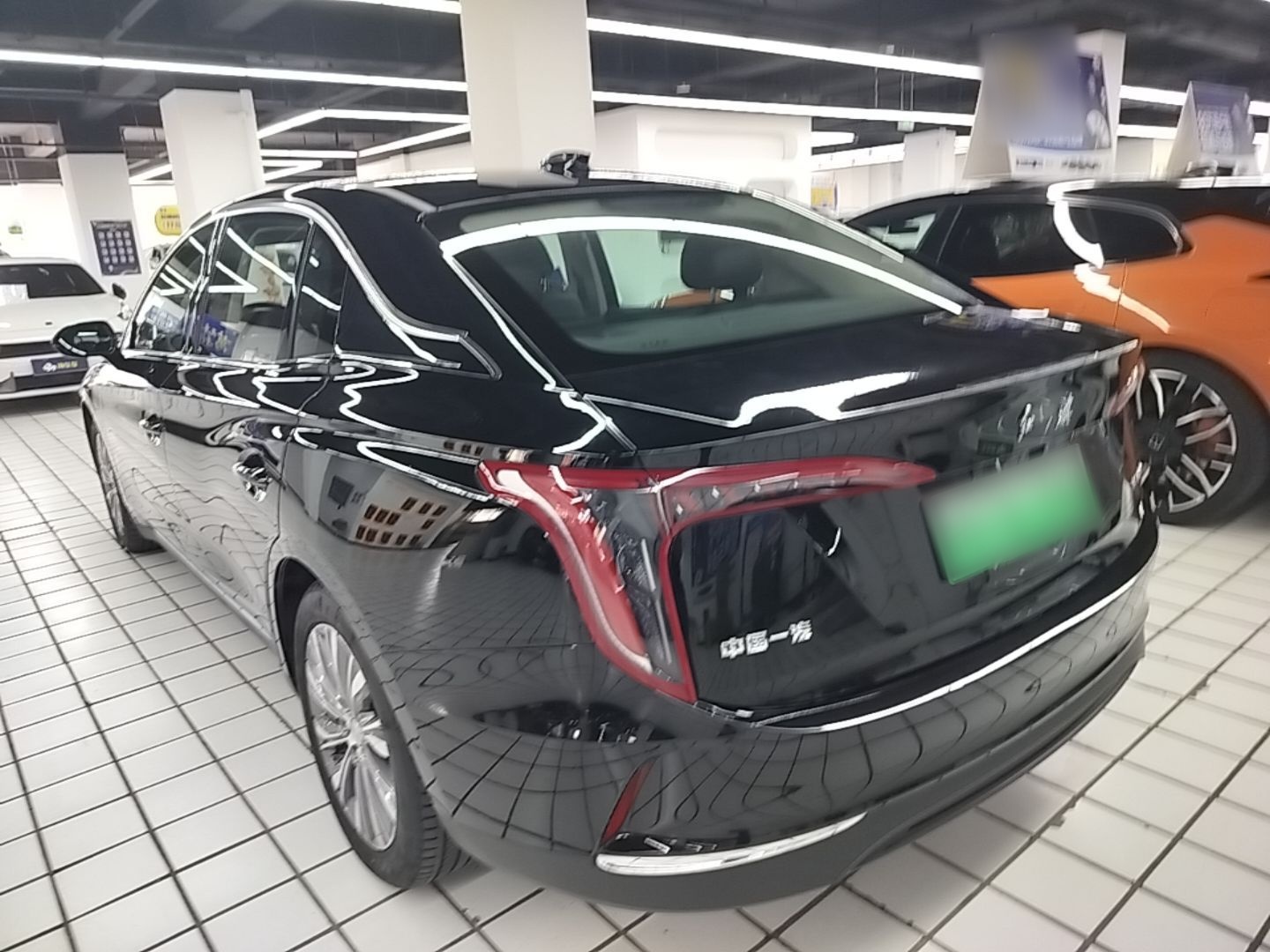 Hongqi E-QM5 2024 500km Range Edition — снимка 4