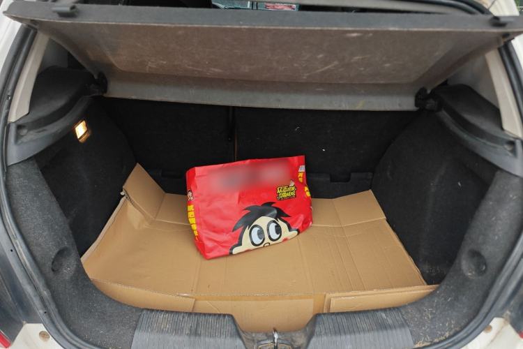 Used Baojun 610 2014 CROSS 1.5L Automatic Comfort Model Trunk