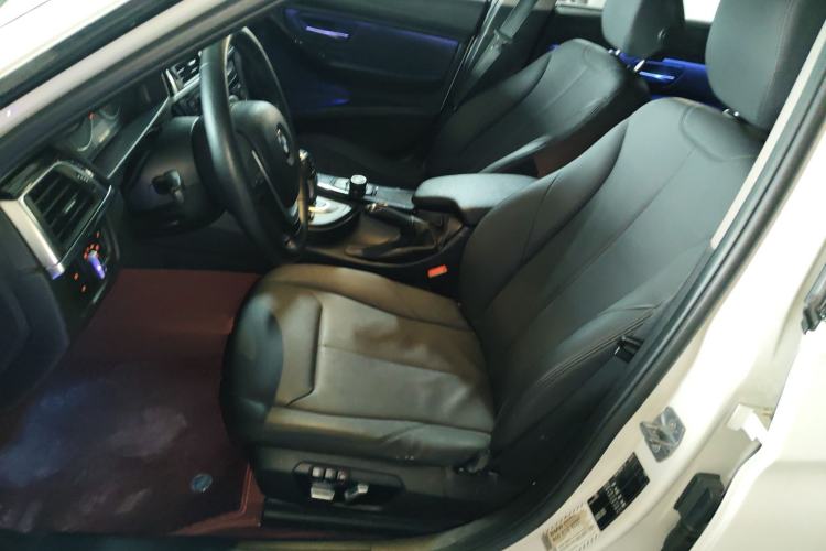 Used BMW 3 Series 2016 320Li Ambition Model
