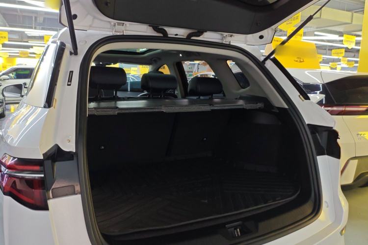 Used BYD Song Pro New Energy 2019 DM 1.5T Four-Wheel Drive Performance Edition Deluxe Model Trunk