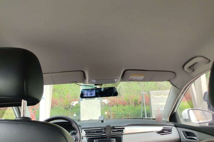 Used Roewe Ei5  Headliner