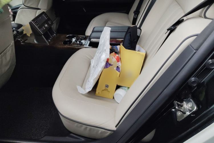 Used Volkswagen Phaeton 2011 3.6L V6 4-Seater Extended-Length Individual Edition