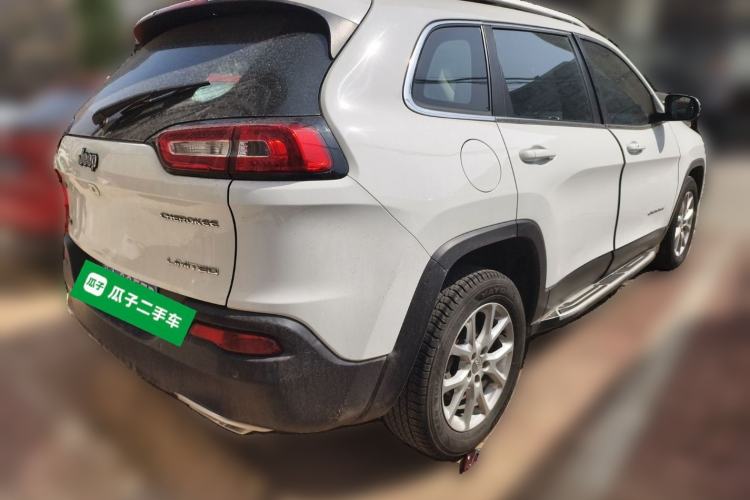 Used Jeep Cherokee 2017 2.4L Leading Edition