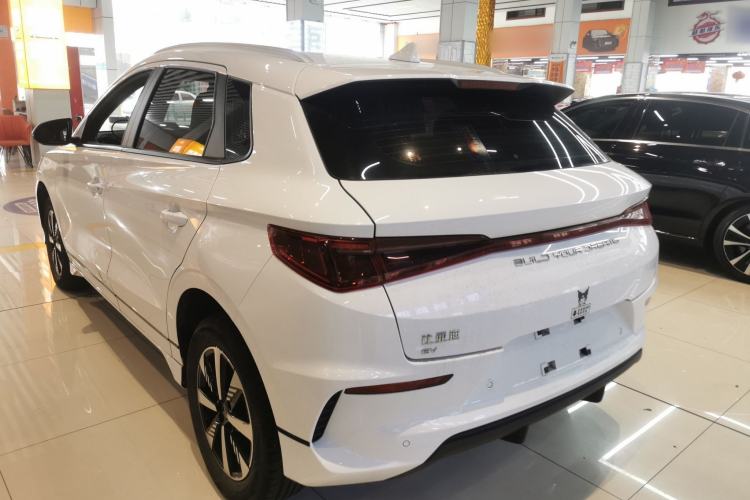 Used BYD e2 2024 Honor Edition Luxury Model Exterior 2