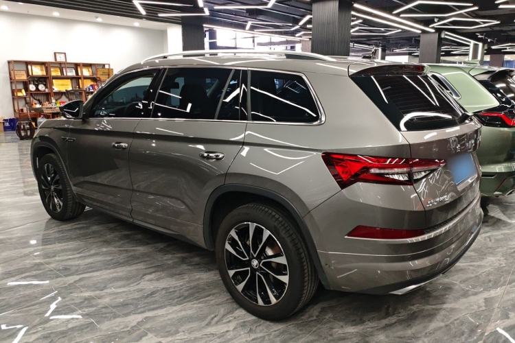 Used Skoda Kodiaq 2023 TSI330 7-Seater Two-Wheel-Drive Luxury Edition
