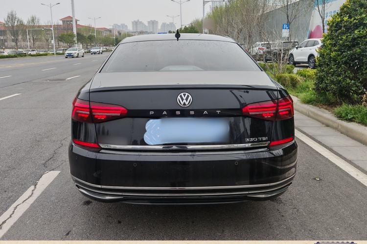 Used Volkswagen Passat 2020 330TSI Luxury Edition China VI Exterior 4