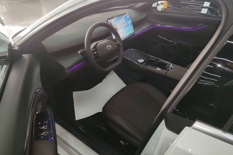 Used CHANGAN NEVO A07 2025 Blue Whale Extended-Range 230 Prestige Model Interior 3