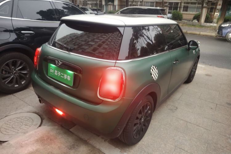 Used MINI 2021 1.5T COOPER Classic Edition Rear Right 45 Deg