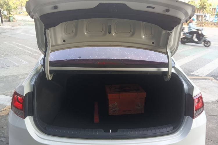 Used Hyundai Celesta 2018 1.6L Automatic GL Enjoyment Version China V Standard