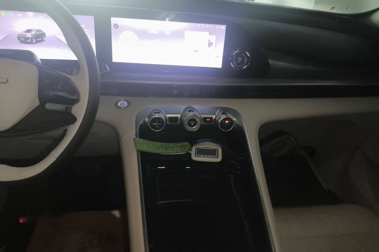 Used EXEED Stellar 2023 400T Two-Wheel Drive Luxury Edition
