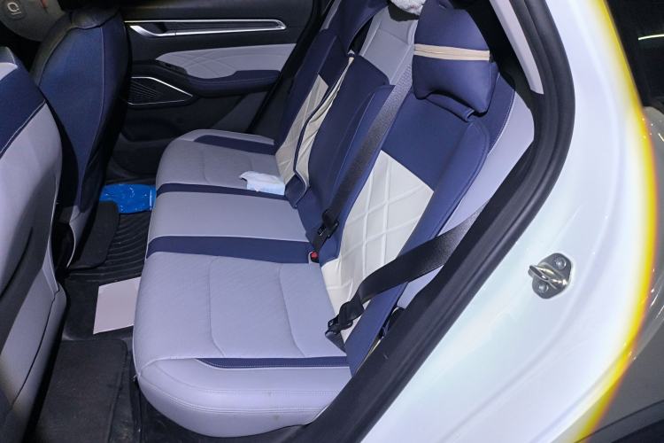 Used Geely Auto Emgrand 2022 4th Generation 1.5L CVT Flagship Model Left Rear Seat