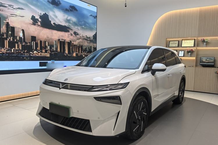 Used Venucia VX6 2023 520 Max