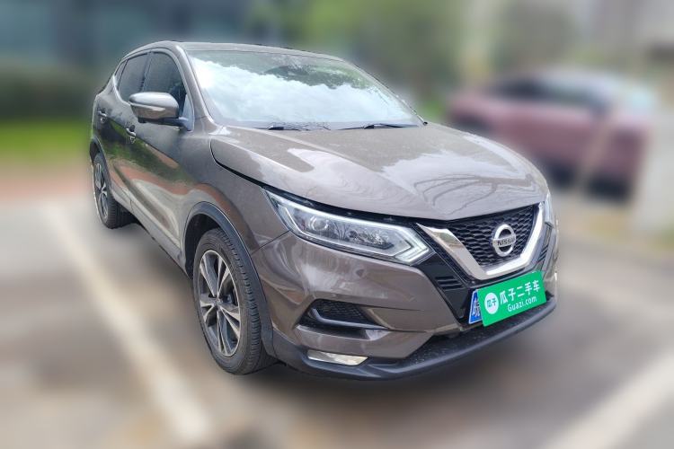 Used Nissan Qashqai 2019 2.0L CVT Luxury Edition Front Right 45 Deg