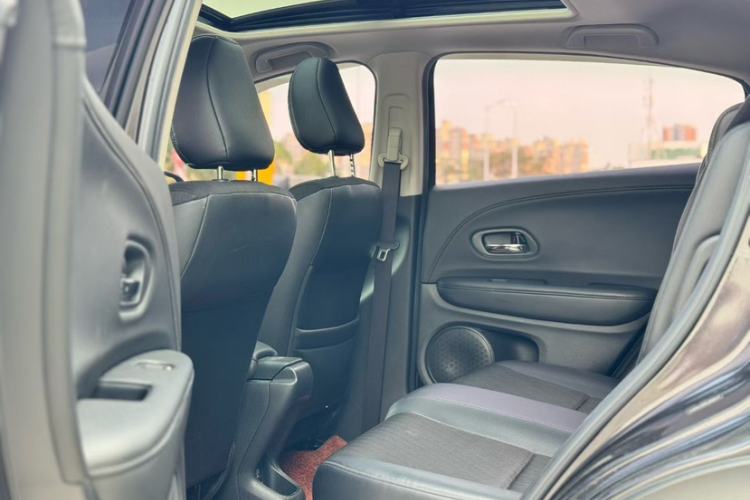 Used Honda Vezel 2019 220 TURBO CVT Luxury Edition China VI
