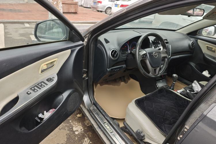 Used Haima Fumei 2011 1.6L Manual Luxury Edition Driver Seat