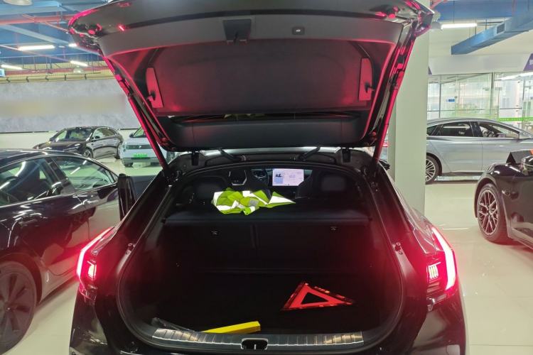 Used Zeekr 001 2026 Model 103° Rear-Drive Max Version
