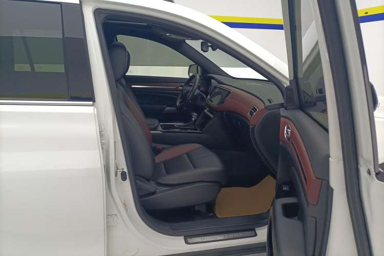 Used GAC Trumpchi GS8 2020 GS8S 390T Two-Wheel-Drive Luxury Edition