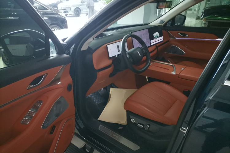 Used Wey Lanshan 2025 Four-Wheel Drive Max Driver Seat