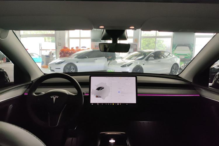 Used Tesla Model Y 2023 Long-Range All-Wheel-Drive Version