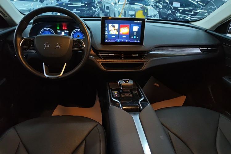 Used Hongqi E-QM5 2023 Revised Version Basic Travel Edition Center Console