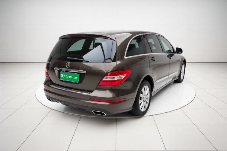 Used Mercedes-Benz R-Class 2014 R 320 4MATIC Business Model Exterior 5