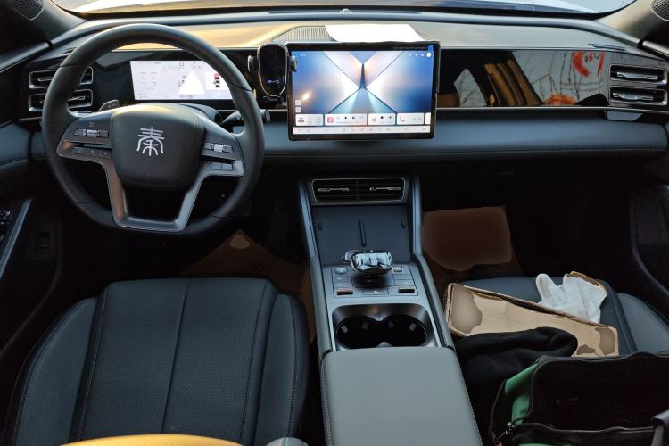 Used BYD Qin L 2025 DM-i Smart Drive 80KM Leading Model