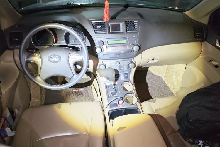 Used Toyota Highlander 2009 2.7L Two-Wheel Drive 7-Seater Luxury Edition