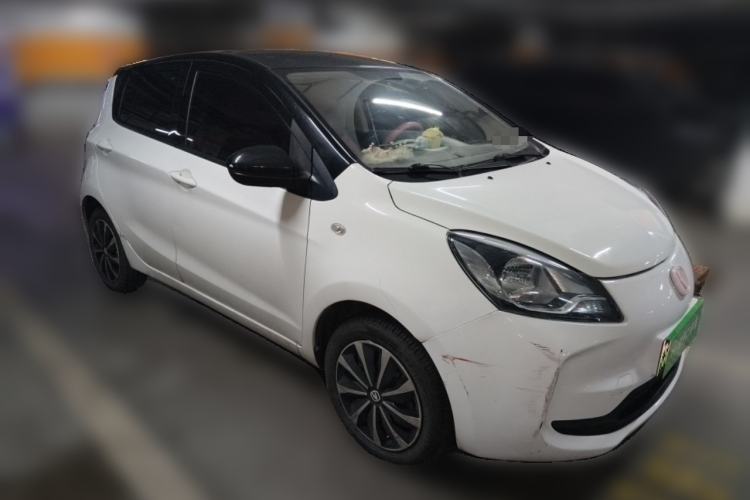 Used CHANGAN Benni E-Star 2021 National Edition Xin Yue Version (Fast-Charging Edition) Lithium Iron Phosphate (31.95 kWh) Front Right 45 Deg