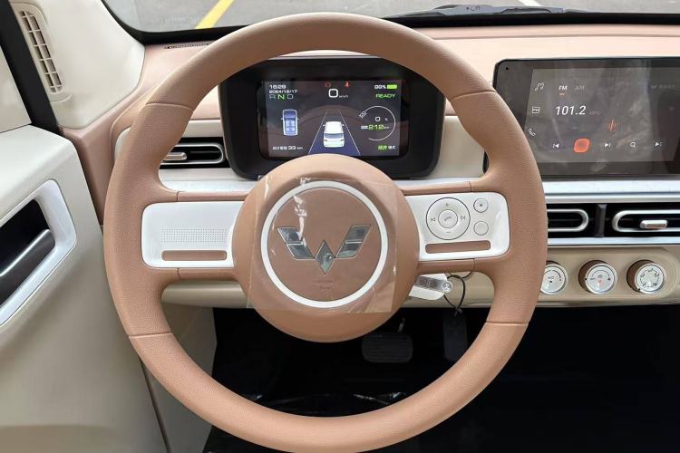 Used Wuling Hongguang MINIEV 2024 3rd Generation 215km Advanced Version