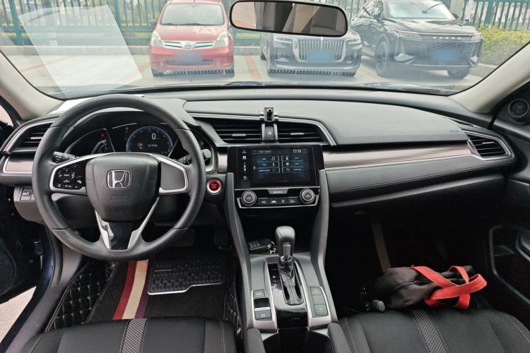 Used Honda Civic 2021 HATCHBACK 220TURBO CVT New Trendsetter
