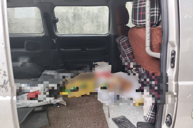 Used JAC Refine 2008 2.0L Shuttle Gasoline Basic Model with Front and Rear Air Conditioning
