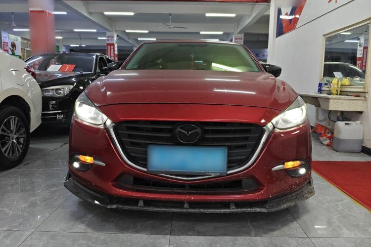 Used Mazda 3 Axela 2017 Sedan 1.5L Automatic Luxury Model Emission Standard China V Front