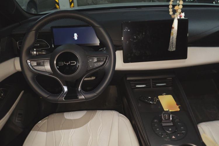 Used BYD Seal 06 New Energy 2024 DM-i 80KM Prestige Model Steering Wheel