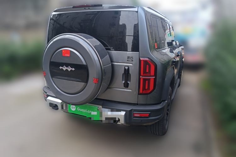 Used Formula Leopard 5 2023 Explore Edition
