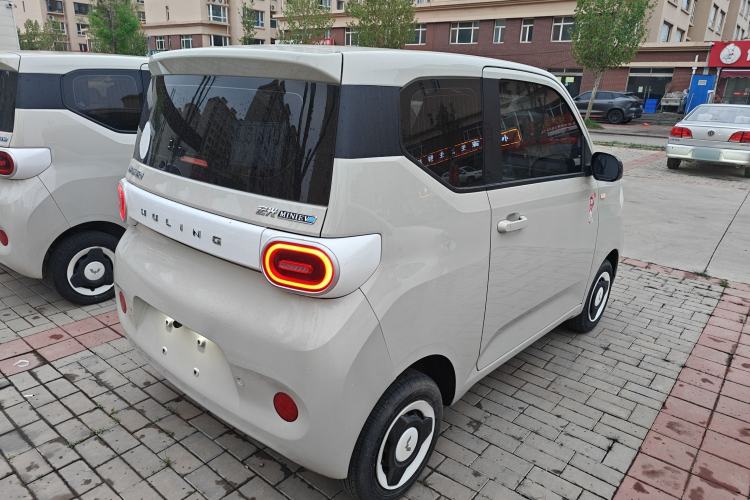 Used Wuling Hongguang MINIEV 2024 3rd Generation 215km Youth Edition Rear Right 45 Deg