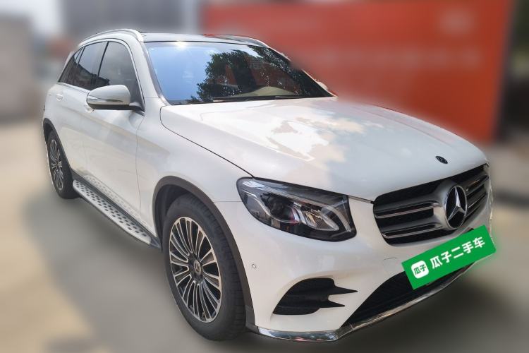 Used Mercedes-Benz GLC 2017 GLC 260 4MATIC Dynamic Edition Front Right 45 Deg